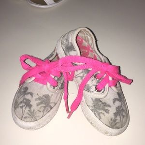 Roxy girls size 7 sneaker